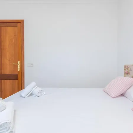 Holiday home Roser -roser De Arta- *